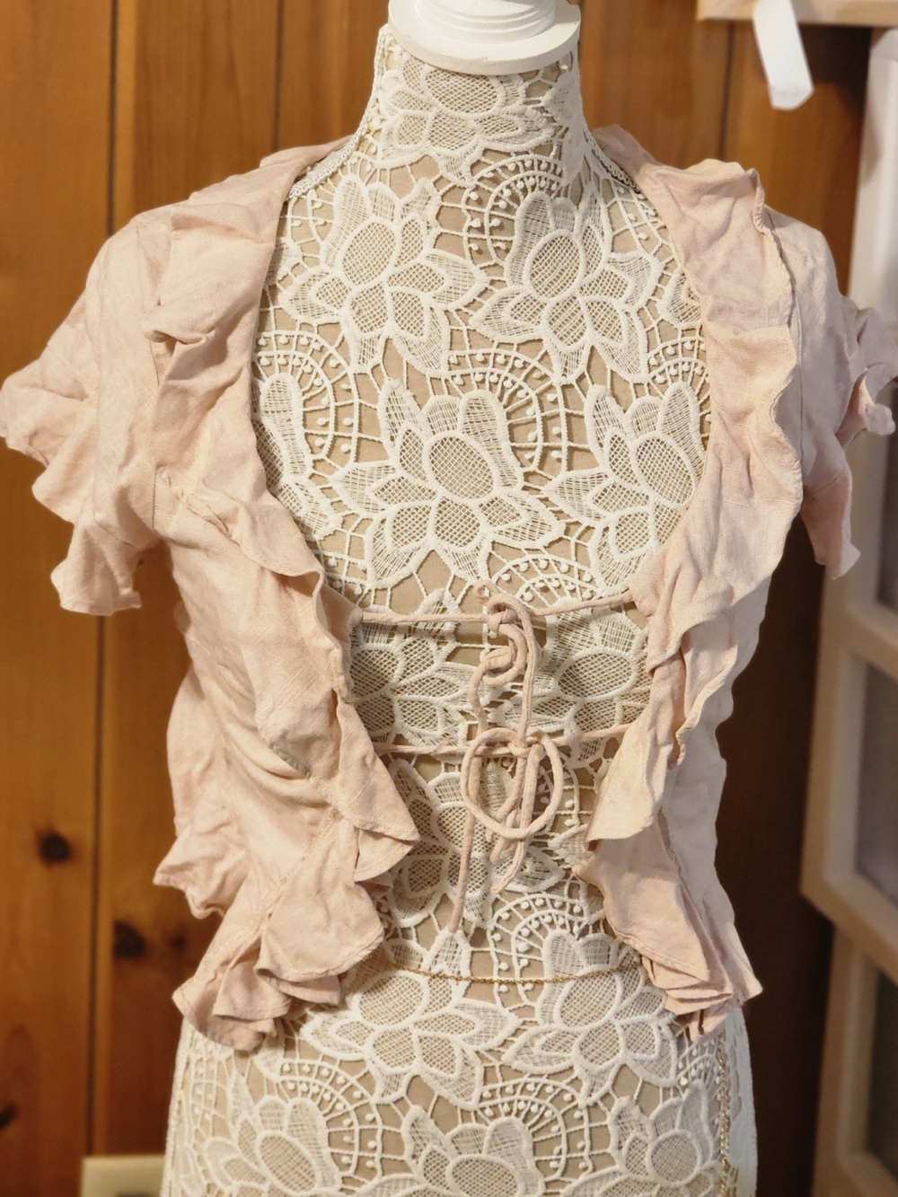 Divided H&M Blush Pink Ruffle Double Tie Front Cropped Blouse